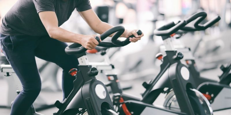 Bài tập đạp xe đốt mỡ HIIT